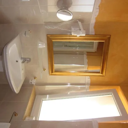 Hotel Guerra 4*