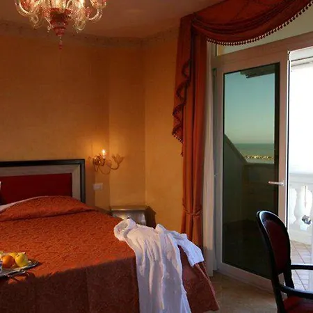 Guerra Hotel