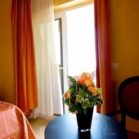 Guerra Hotel 4*