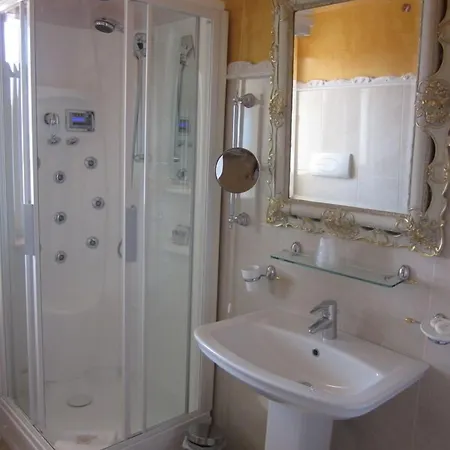 Hotel Guerra 4*